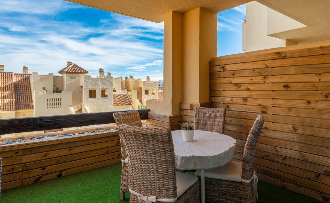 2199-apt With Terrace And Pools Apartamento