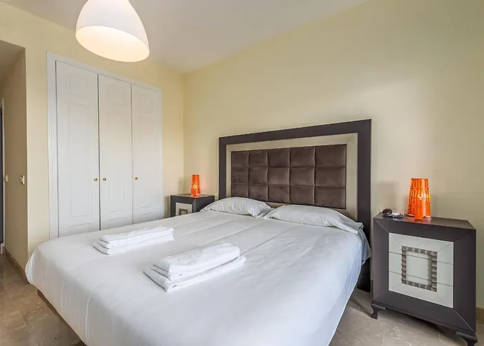 2199-Apt With Terrace And Pools
