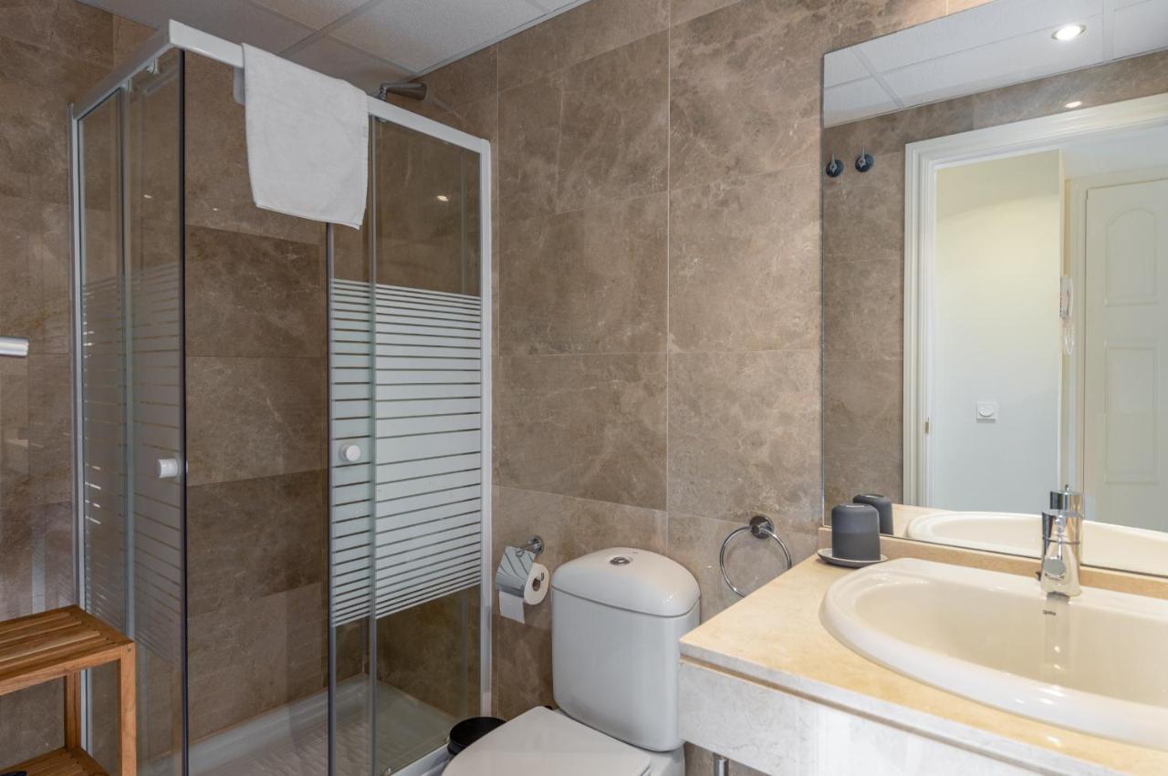 2199-apt With Terrace And Pools * Manilva